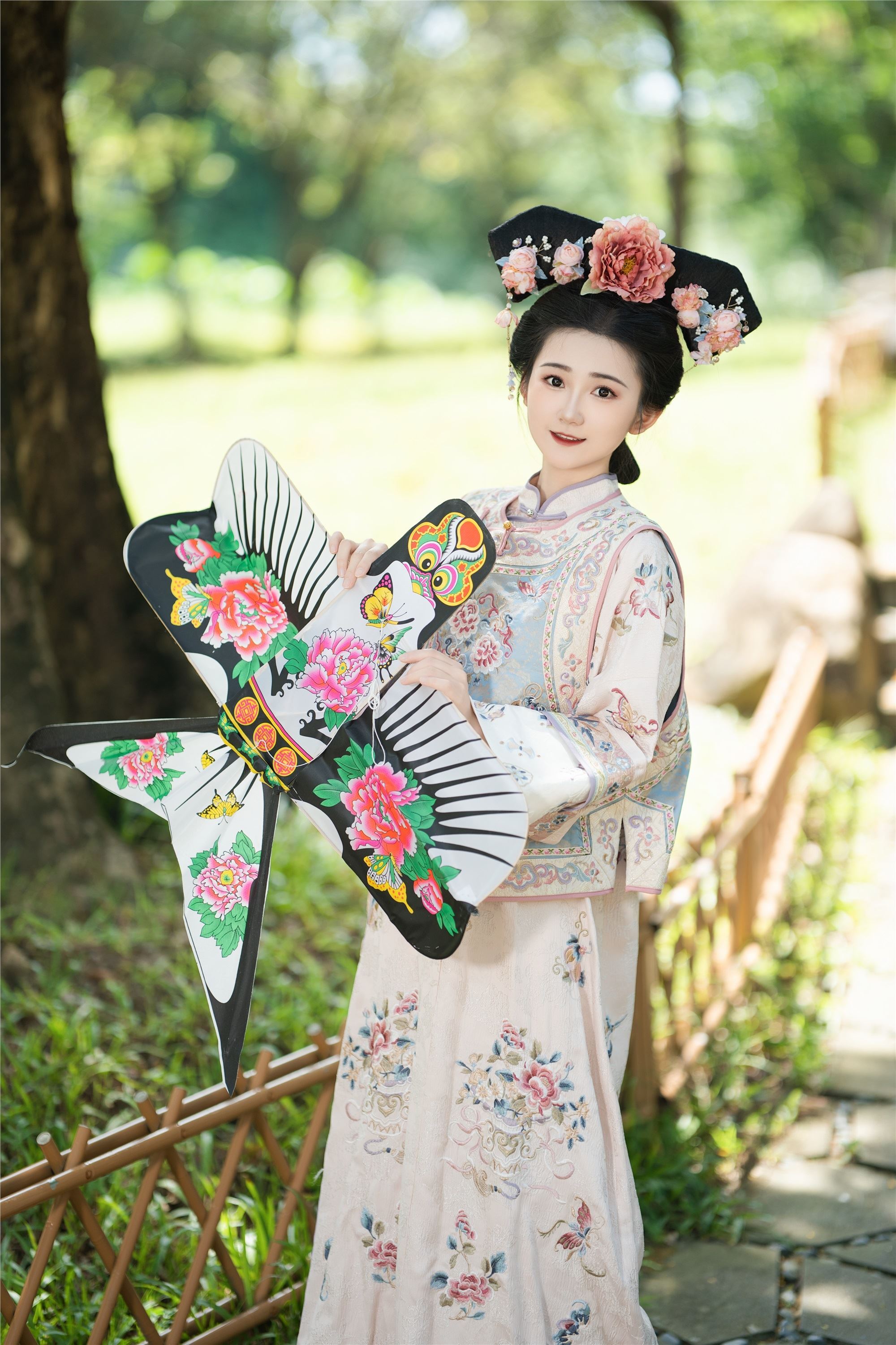 YITUYU艺图语 2025.01.14 活泼的格格 蛋糕的蛋蛋